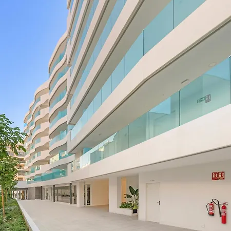 Modern Center Steps From The Appartement
